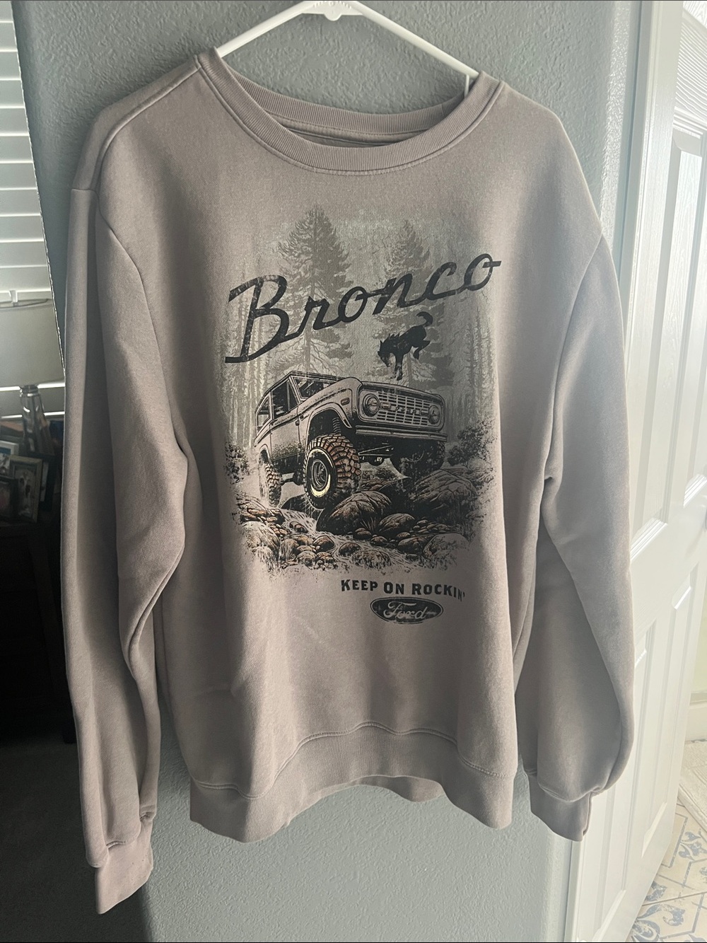 Ford Taupe Bronco Graphic Crewneck Sweatshirt